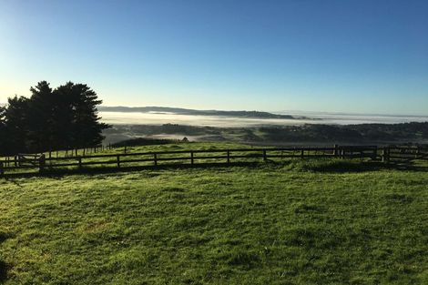 Photo of property in 177 Alf Access Road, Helensville, 0875