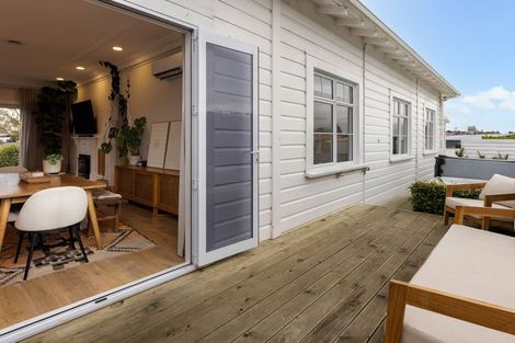 Photo of property in 17 Dinsdale Road, Dinsdale, Hamilton, 3204