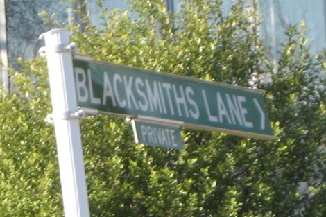 Photo of property in 19 Blacksmiths Lane, Wanaka, 9305