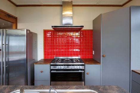 Photo of property in 42 Harris Street, Marton, 4710