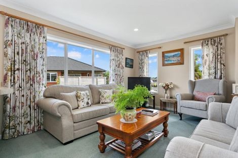 Photo of property in 16 Burr Street, Cambridge, 3434