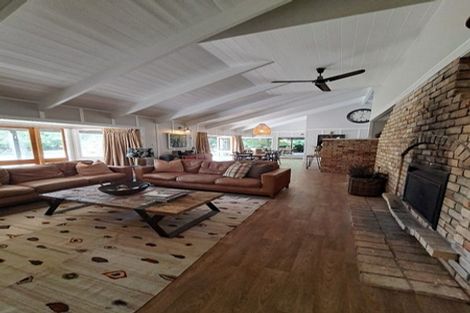 Photo of property in 18 Clark Road, Karaka, Papakura, 2580