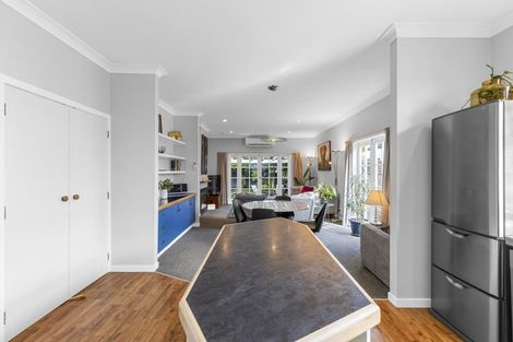 Photo of property in 22 Kingswood Street, Takaro, Palmerston North, 4412