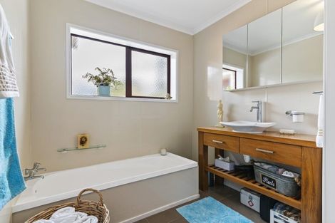 Photo of property in 105b Tobie Place, Whangamata, 3620