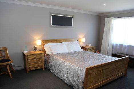 Photo of property in 7 Gillies Avenue, Taupo, 3330