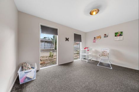 Photo of property in 15a Frederick Place, Whalers Gate, New Plymouth, 4310