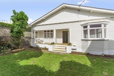 Photo of property in 6 Ngaio Street, Strandon, New Plymouth, 4312