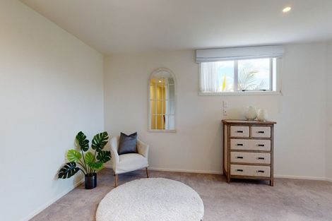 Photo of property in 39 Scarlet Oak Drive, Schnapper Rock, Auckland, 0632