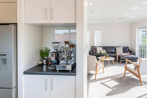 Photo of property in 1/31a Tyrian Close, Half Moon Bay, Auckland, 2012