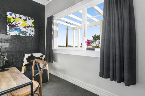 Photo of property in 84 Tomahawk Road, Andersons Bay, Dunedin, 9013