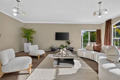 Photo of property in 873 Waitakere Road, Kumeu, 0891