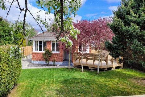 Photo of property in 19 Flay Crescent, Burnside, Christchurch, 8053