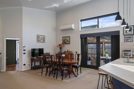 Photo of property in 8a Queenwood Road, Levin, 5510