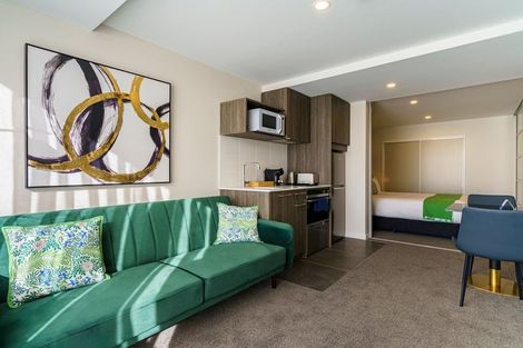 Photo of property in Proximity Apartment Hotel, 172 Thorndon Quay, Pipitea, Wellington, 6011