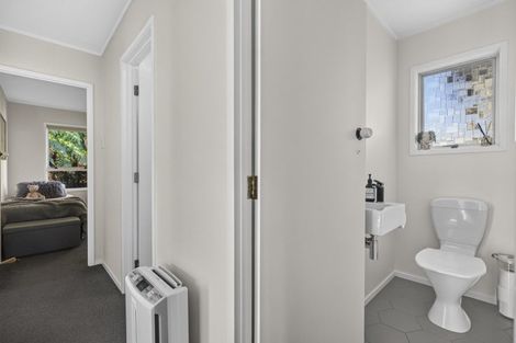 Photo of property in 21 Heaphy Street, Westown, New Plymouth, 4310