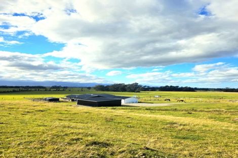 Photo of property in 290 Te Maire Road, Kahutara, Featherston, 5771