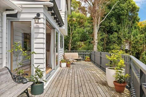 Photo of property in 18 Marion Street, Macandrew Bay, Dunedin, 9014