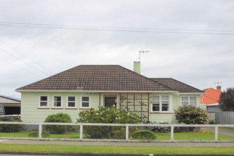 Photo of property in 37 Winchester Street, Levin, 5510