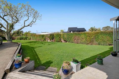 Photo of property in 211 Hibiscus Coast Highway, Red Beach, 0932