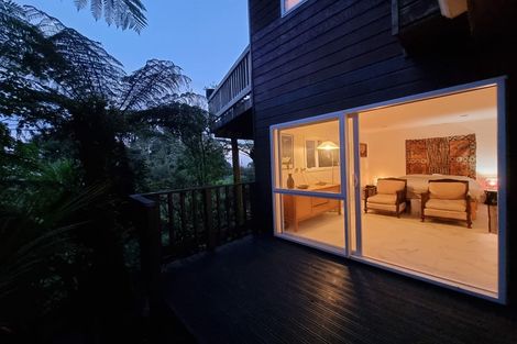 Photo of property in 17 Scenic Drive, Titirangi, Auckland, 0604