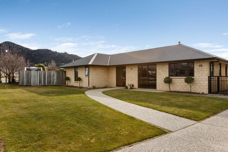 Photo of property in 44 Dale Street, Albert Town, Wanaka, 9305