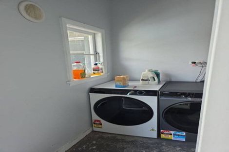 Photo of property in 2 Plimsoll Street, Carterton, 5713