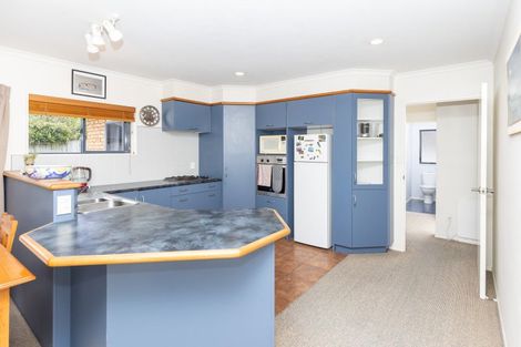 Photo of property in 61 Saint James Drive, Huntington, Hamilton, 3210