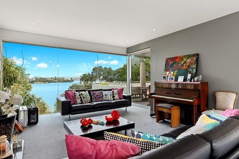 Photo of property in 25 Norwood Road, Bayswater, Auckland, 0622