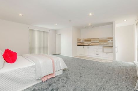 Photo of property in 208 Porchester Road, Takanini, 2112