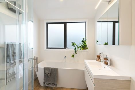 Photo of property in 3 Puketutu Grove, Motueka, 7120