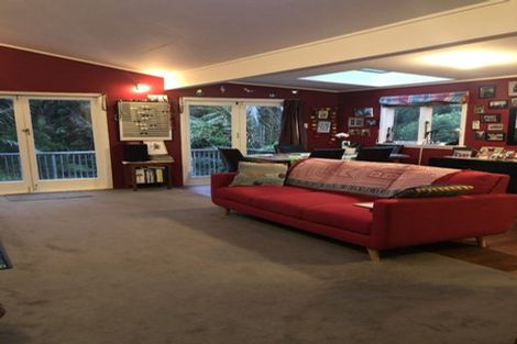 Photo of property in 56 Sylvan Valley Avenue, Titirangi, Auckland, 0604