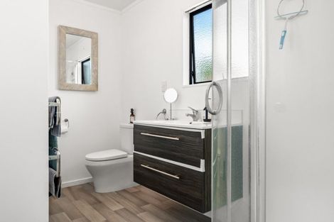 Photo of property in 16b Doncaster Drive, Papamoa Beach, Papamoa, 3118