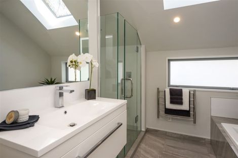 Photo of property in 53a Kotare Street, Fendalton, Christchurch, 8041