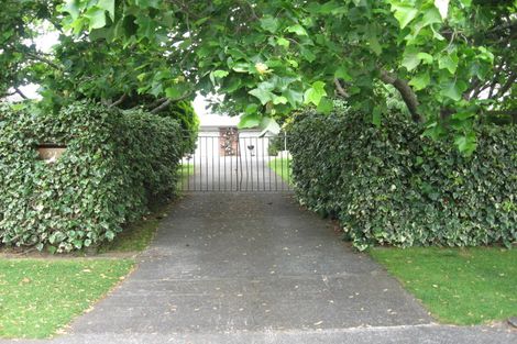 Photo of property in 22 Royston Street, Rosehill, Papakura, 2113