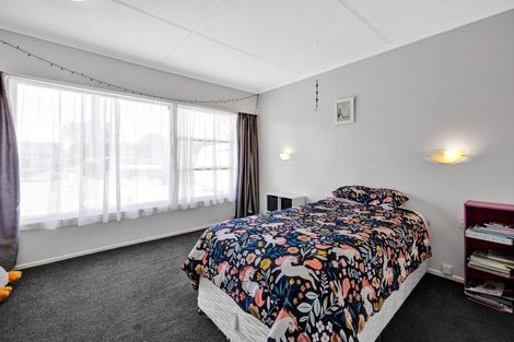 Photo of property in 161 South Road, Hawera, 4610