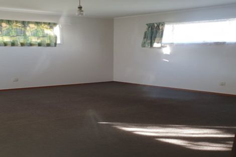 Photo of property in 121a Russell Road, Manurewa, Auckland, 2102