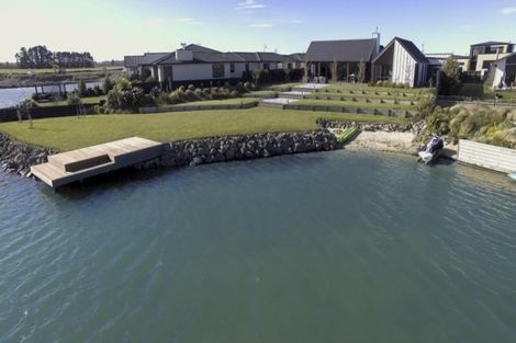 Photo of property in 15 Waterton Point, Huntingdon, Ashburton, 7774