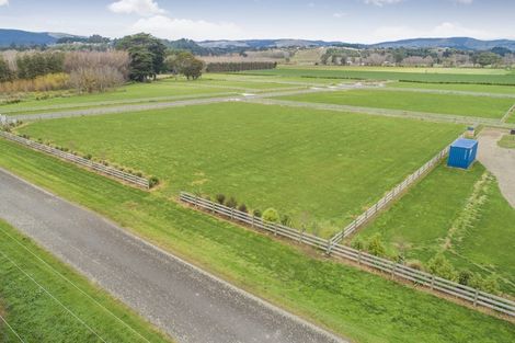 Photo of property in 2 Pheasant Lane, Aokautere, 4471