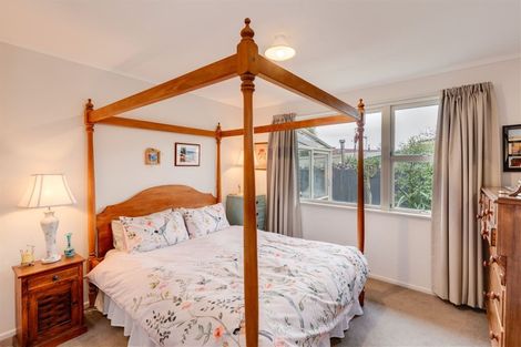 Photo of property in 2 Bolero Place, Parklands, Christchurch, 8083
