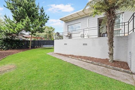 Photo of property in 5/92 Titirangi Road, New Lynn, Auckland, 0600