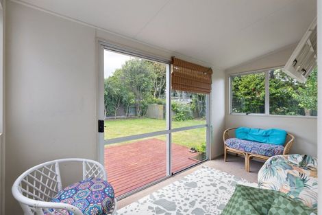 Photo of property in 6 Belgrave Place, Awapuni, Palmerston North, 4412