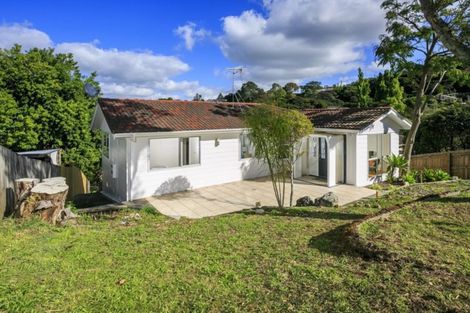 Photo of property in 20 Finn Place, Totara Vale, Auckland, 0629