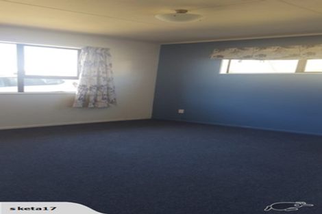 Photo of property in 8 Bobstay Lane, Whitby, Porirua, 5024