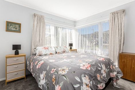 Photo of property in 106 Hine Road, Wainuiomata, Lower Hutt, 5014