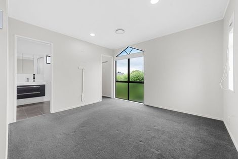 Photo of property in 35 Keswick Crescent, Huntington, Hamilton, 3210