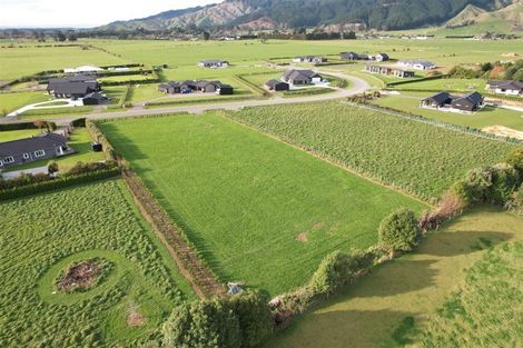 Photo of property in 10 Oriwa Lane, Levin, 5571
