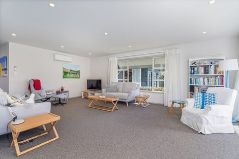 Photo of property in 15 Admiral Drive, Cooks Beach, Whitianga, 3591