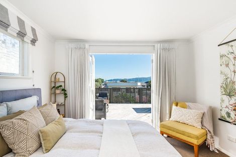 Photo of property in 118 Seaview Road, Paraparaumu Beach, Paraparaumu, 5032