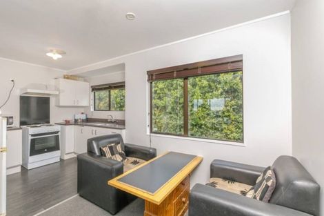 Photo of property in 14 Arde Place, Massey, Auckland, 0614