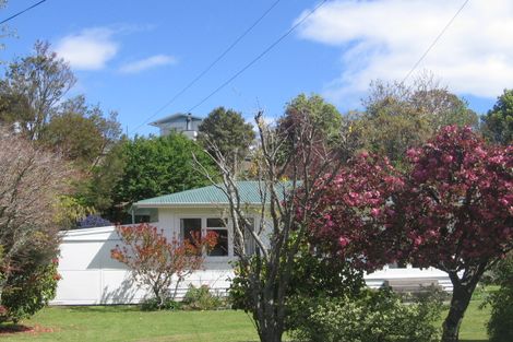 Photo of property in 18 Kowhai Road, Rainbow Point, Taupo, 3330